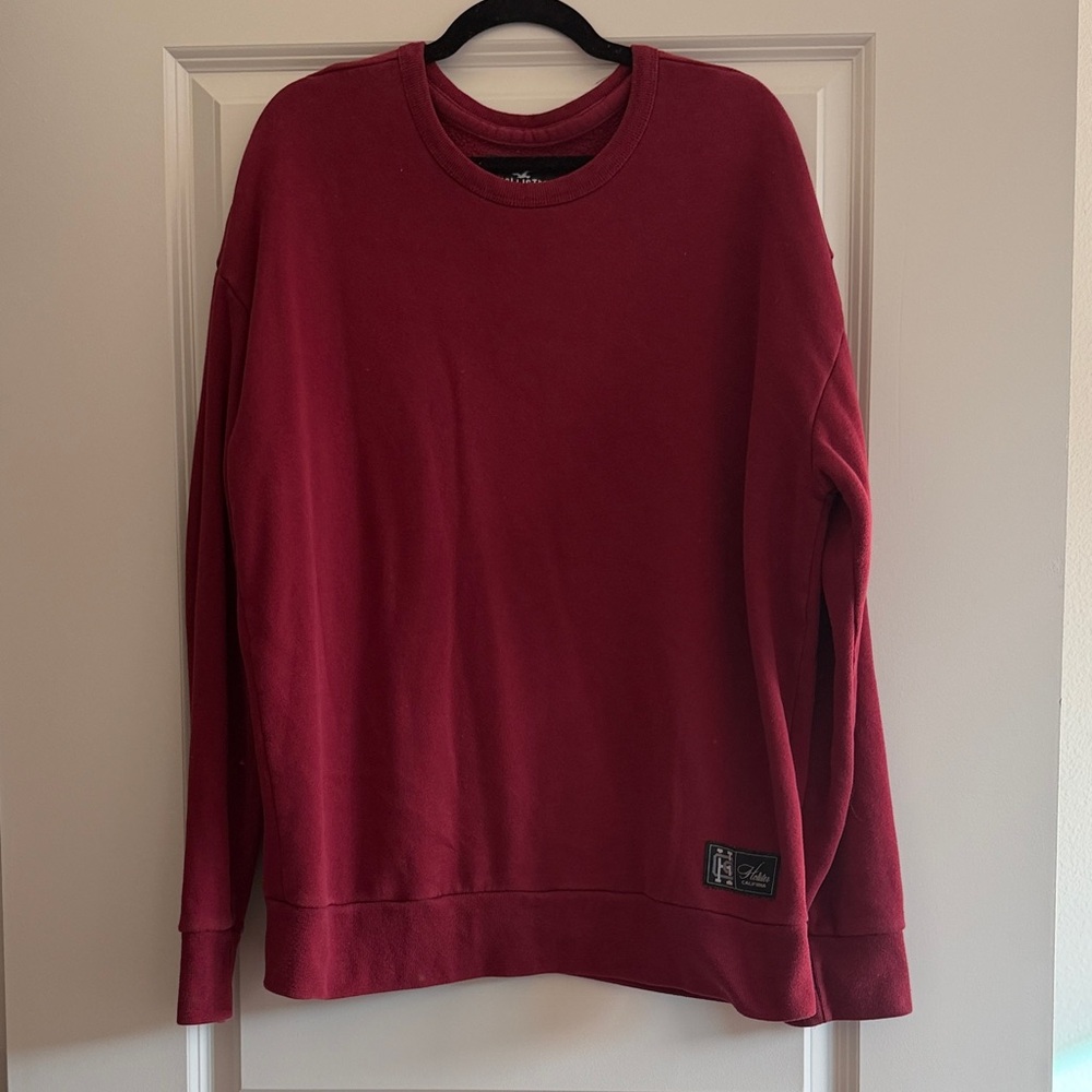 Hollister Men's Red Sweater
